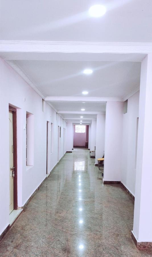 Mount View Residency Tiruttani Villa Thiruttani Eksteriør billede