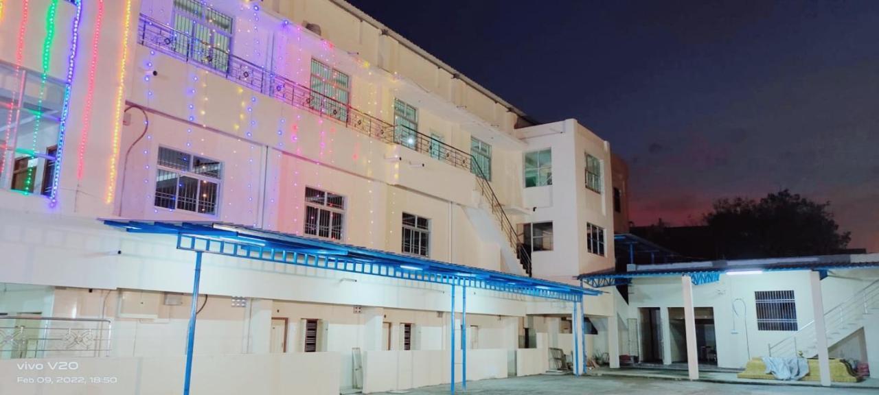 Mount View Residency Tiruttani Villa Thiruttani Eksteriør billede